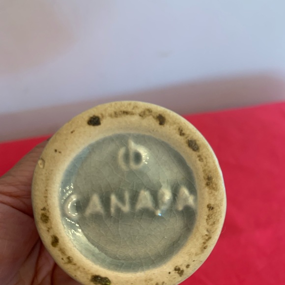 Two Small Vintage Ceramique de Beauce Canadian Pottery Jars - Picture 3 of 3